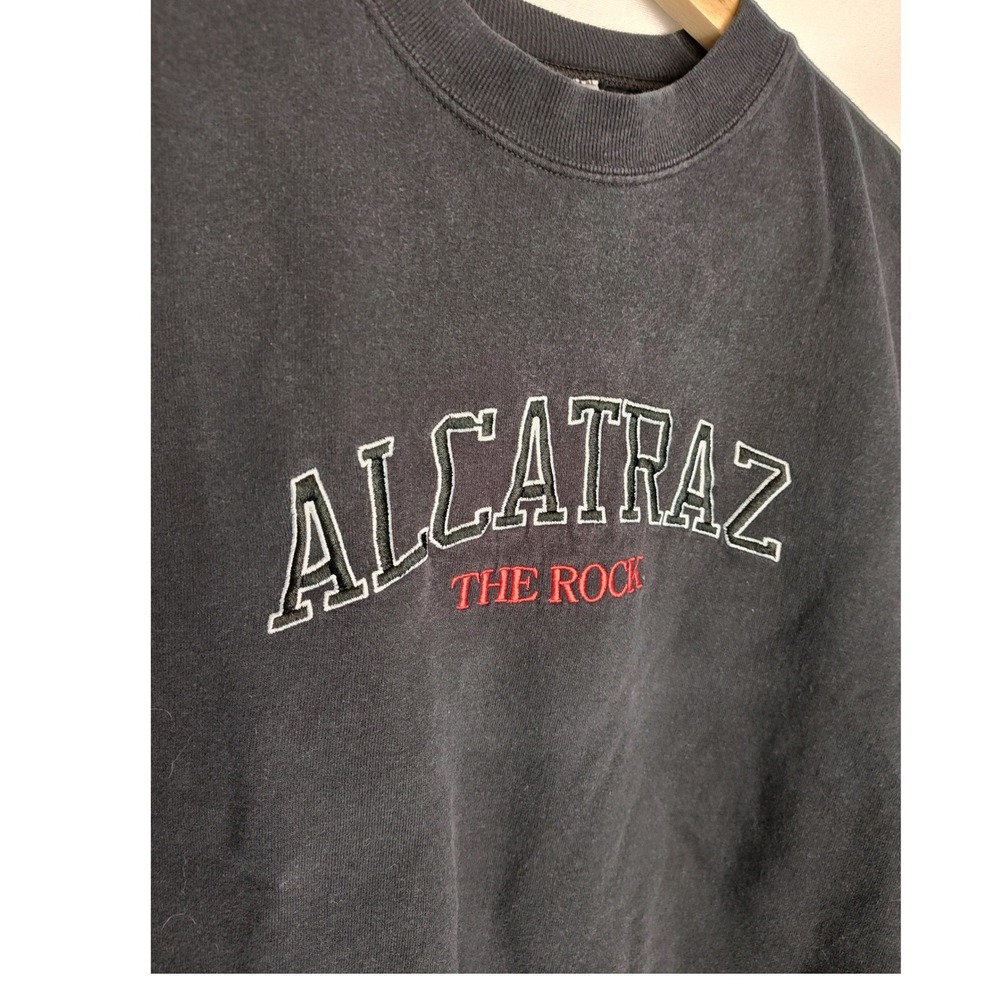 Vintage Sweatshirt Alcatraz The Rock Embroidered Graphic Black Hanes Unisex M - Picture 4 of 5